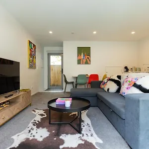 Holiday home Stylish And Comfort In Cbd, Christchurch