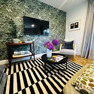 Holiday home 2 Bed Beckenham Beauty - Pet Friendly, Christchurch